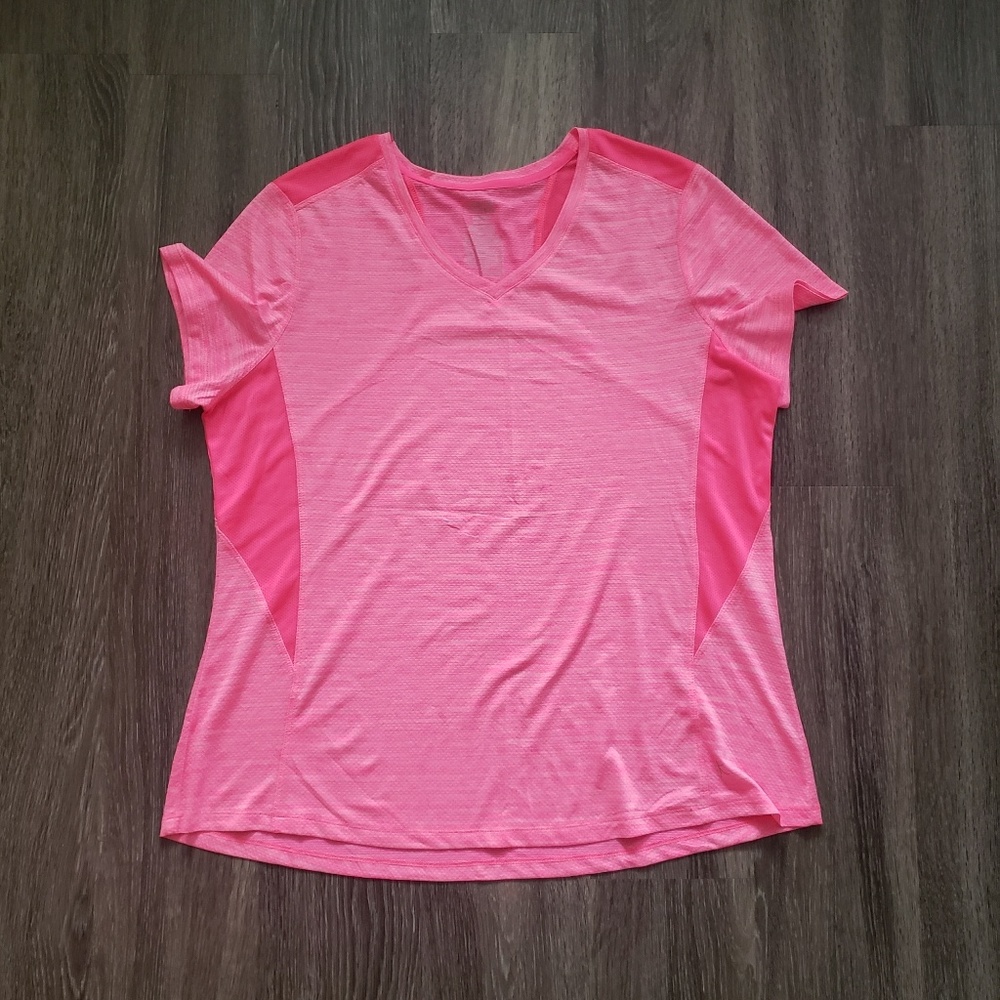 5/$20 Danskin Athletic Shirt